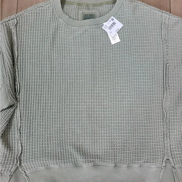 American Eagle Big Hug Waffle Sweatshirt NWT size small - Picture 2 of 4